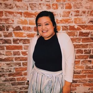 Meet your Posher, Elizabeth